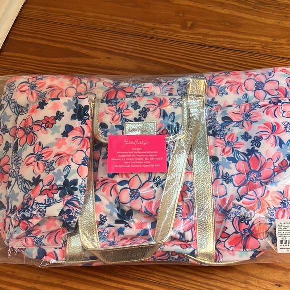 NWT Lilly Pulitzer Insulated Beach Tote - Picture 5 of 15